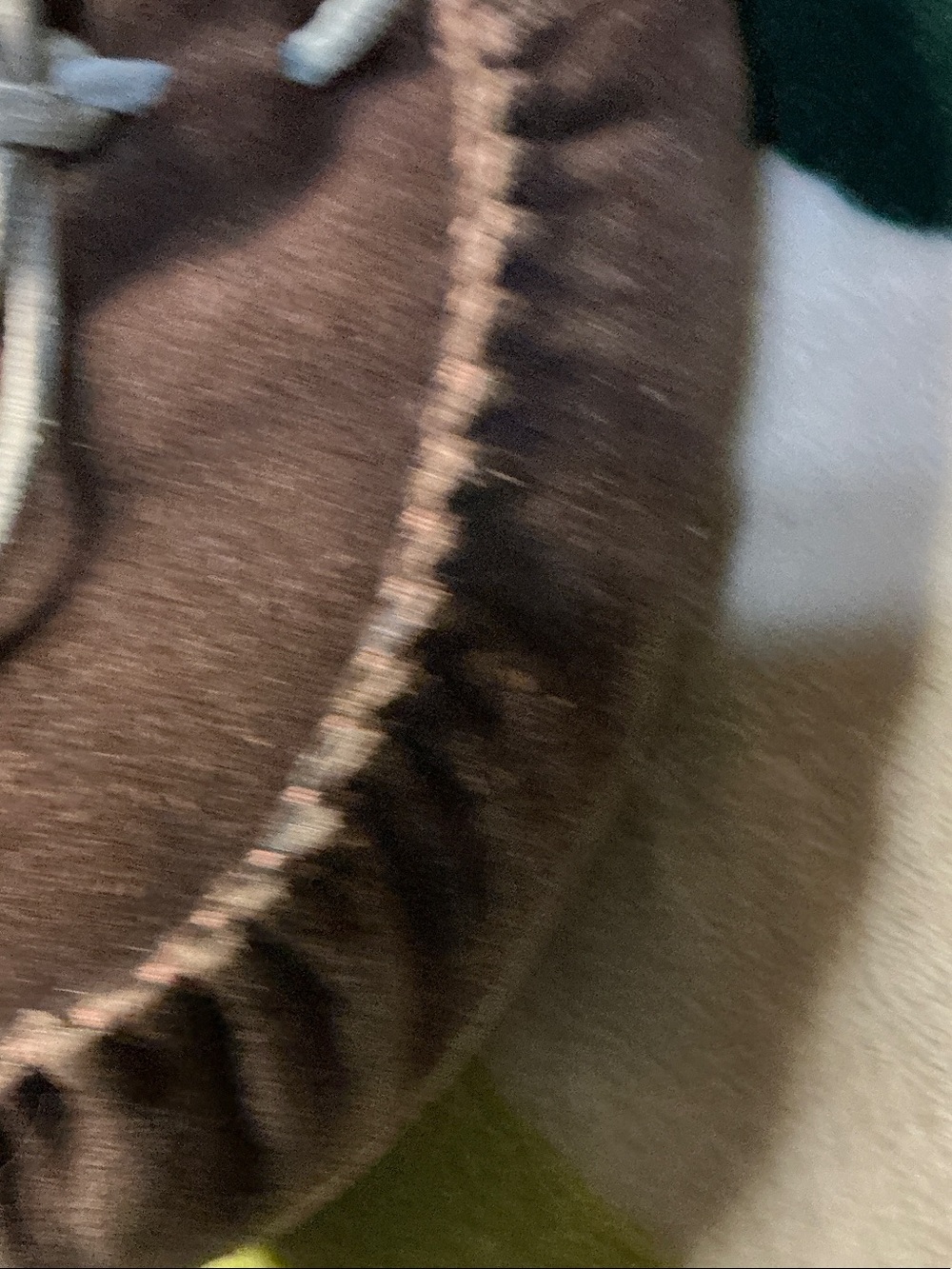 UGG Women’s Brown Suede Moccasin Slippers with Shearling Lining Size 9 - Picture 16 of 16